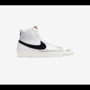 NIKE BLAZER MID 77